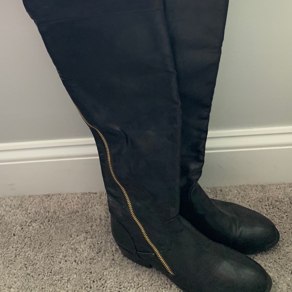 Brown knee thigh high boots - Picture 2 of 4